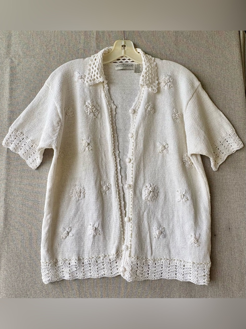 Carolyn Taylor Cardigan Womens Med Floral Beaded Short Sleeve Cream Crochet Trim